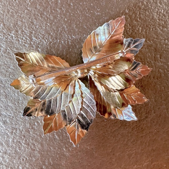 RARE Vintage Napier Leaves Bow Brooch Pin MCM Mid Century-Modern Gold Signed - Picture 6 of 13